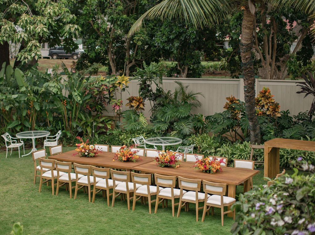 Garden dining